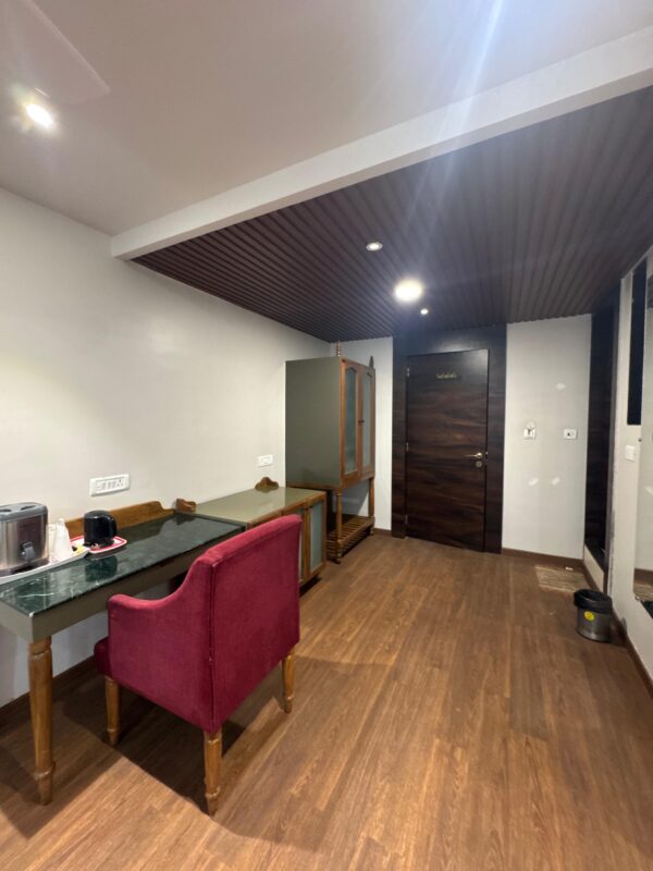 Royal Jacuzzi Suite 3 Royal Jacuzzi Suit (4)